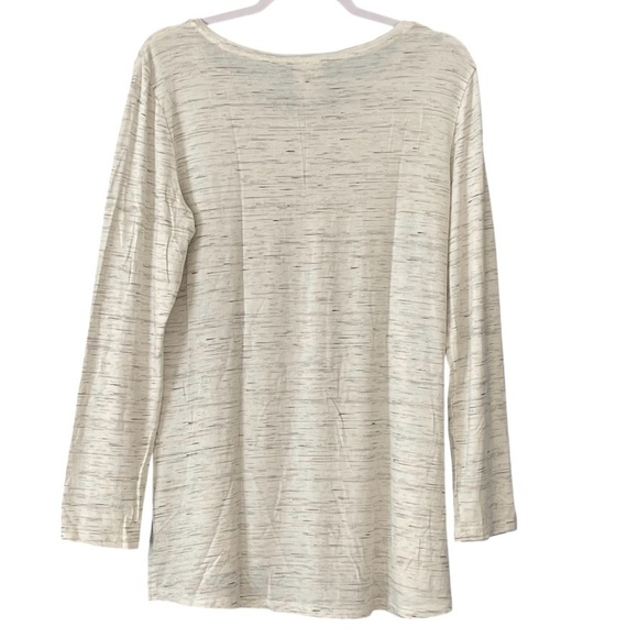 Chico’s Zenergy Sz 1 Tiger Face Long Sleeve Tunic Ivory Black Gold Studs Size M - Picture 7 of 13